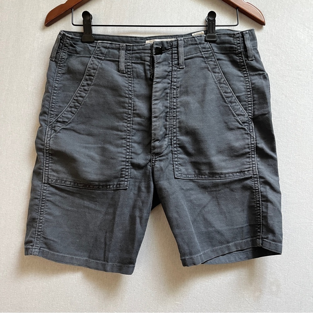 THE GREAT Charcoal Utility Cargo Shorts Linen Blend Sz 24